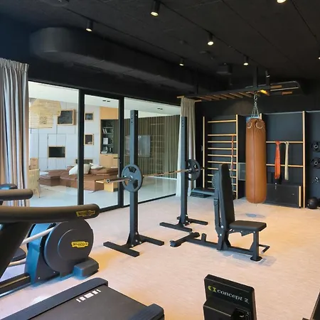 With Terrace And Gym * Γκντανσκ